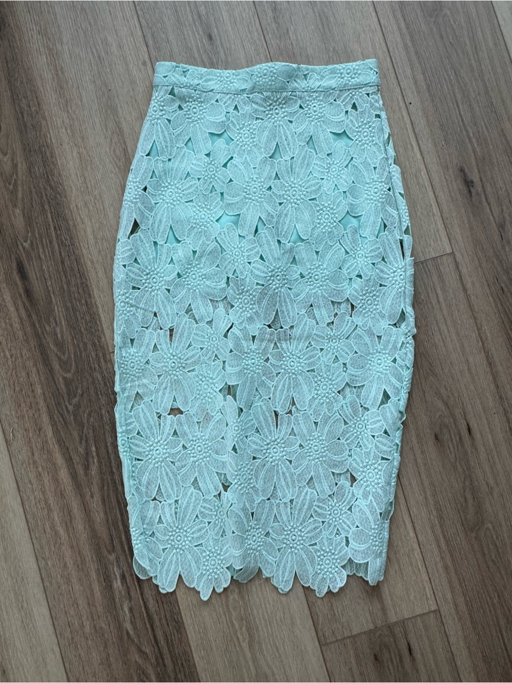 re:named Mint Floral Lace Pencil Skirt
